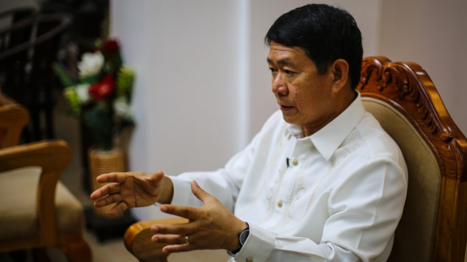 Филипински министер повторно позитивен на коронавирус