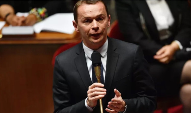 Полицијата изврши претрес во домот на францускиот министер за финансии