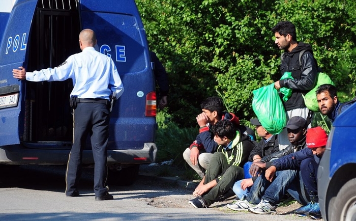 Пронајдени 44 мигранти во домот на жител на с.Ваксинце баран со потерница