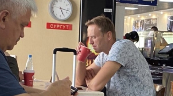 Лекарите тврдат дека во телото на Навални не се пронајдени траги од труење