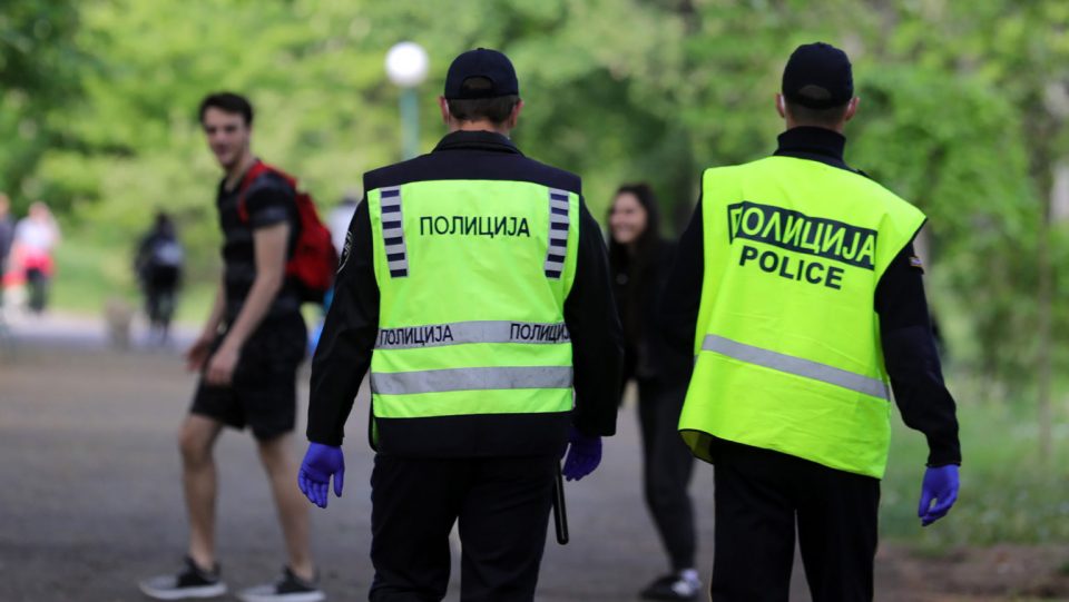 Лекцијата никако да ја научат македонските граѓани- висока бројка на изречени казни поради неносење на маски