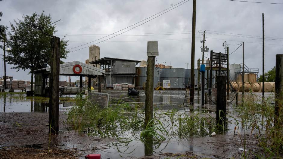 Ураганот Лаура со над 200 км/ч се приближува кон Тексас и Луизијана