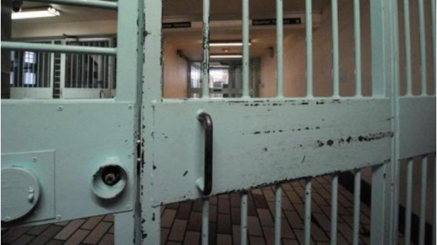 Приведен скопјанец кој се барал со потерница за издржување три години затвор