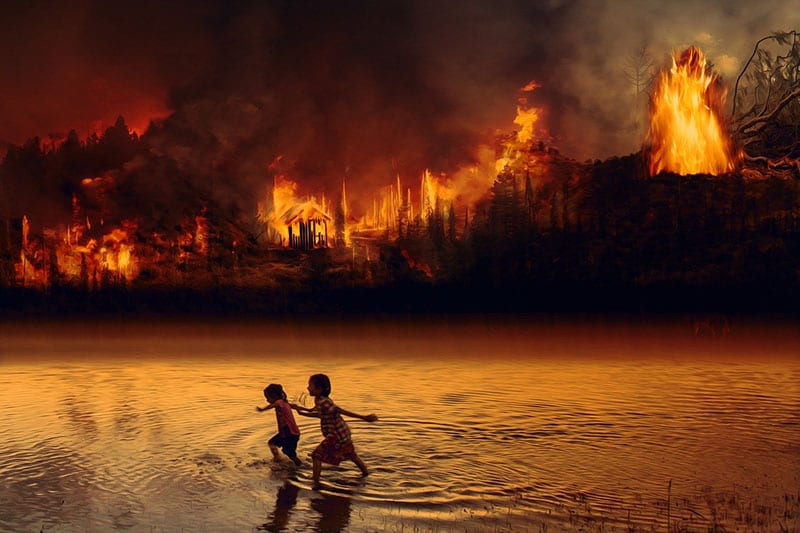 Болсонаро го обвини домородното население за пожарите во Амазонија