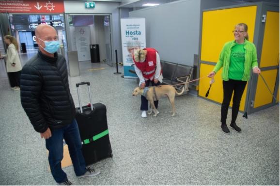 На аеродромот во Хелсинки кучиња откриваат Ковид-19