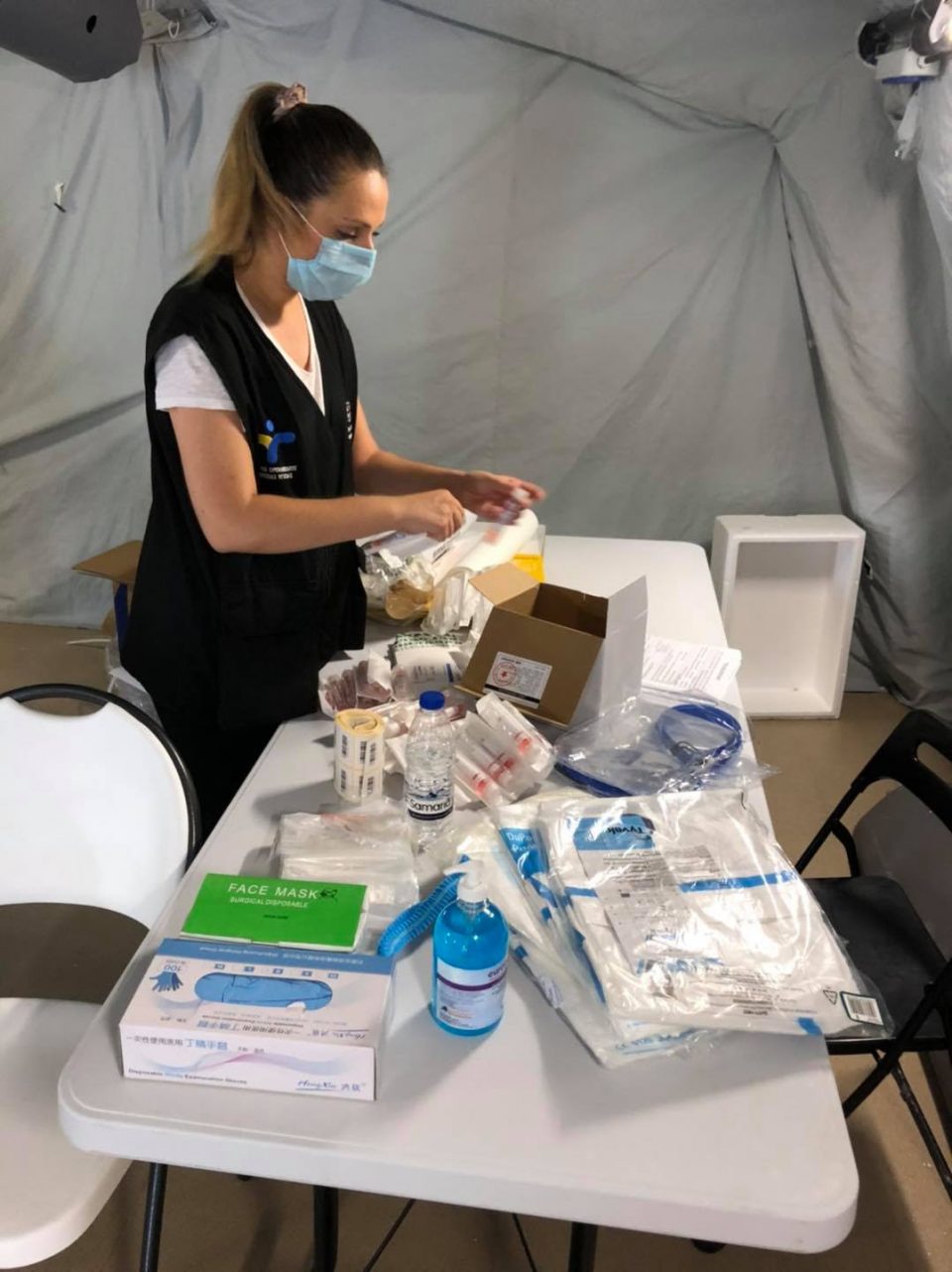 Масовни тестирања за Ковид-19 во бегалскиот камп Мориа на грчкиот остров Лезбос