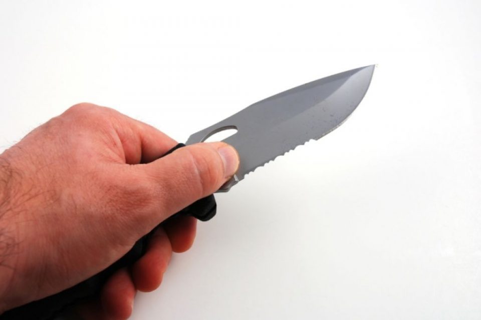 Малолетник приведен во близина на училиште, кај него пронајден нож