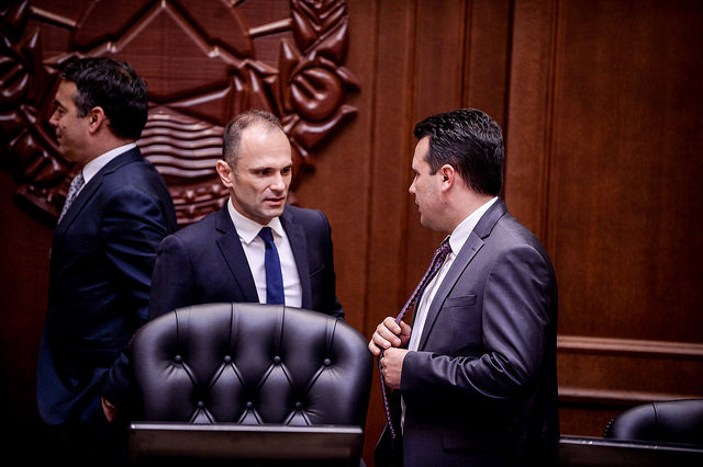 ВМРО-ДПМНЕ: Србија гради клинички за 125 милиони евра, за ист таков Заев и Филипче сакаат да „стопат” пола милијарда евра, 400 милиони евра во џеб