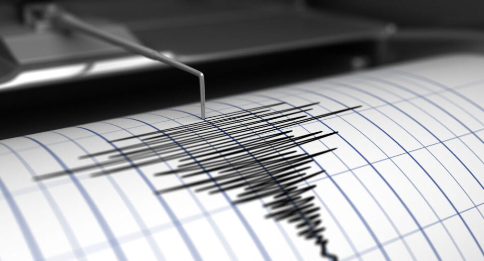 МАКЕДОНИЈА СЕ ТРЕСЕ: Силен земјотрес го потресе и главниот град!