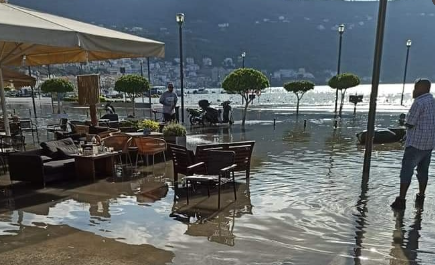 АЛАРМАНТНА СИТУАЦИЈА ВО ГРЦИЈА: По силниот земјотрес властите повикуваат сите да се оддалечат од морето, еве што следува! (ВИДЕО)