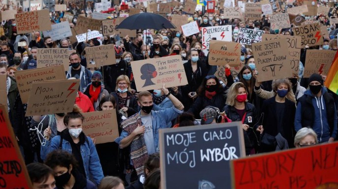Најавен најмасовниот протест во Полска поради забраната за абортус