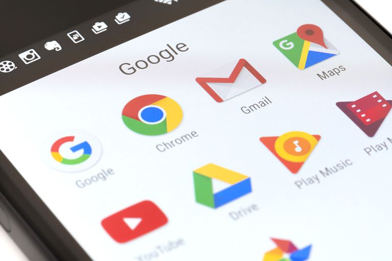 Гугл отстрани 17 апликации: Ако ги имате во телефонот, избришете ги веднаш!