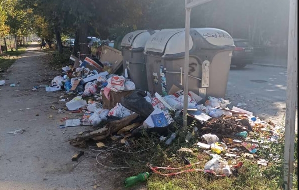 ФОТО: Козле затрупано со ѓубре, граѓаните револтирани