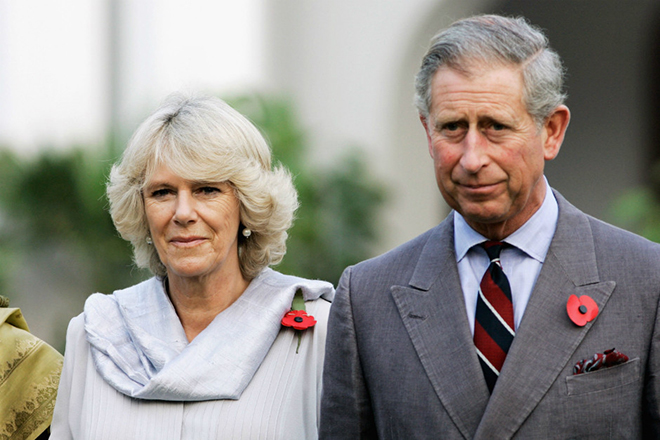 Кралицата наредила Чарлс да се разведе од Камила, хаос во кралскиот дворец