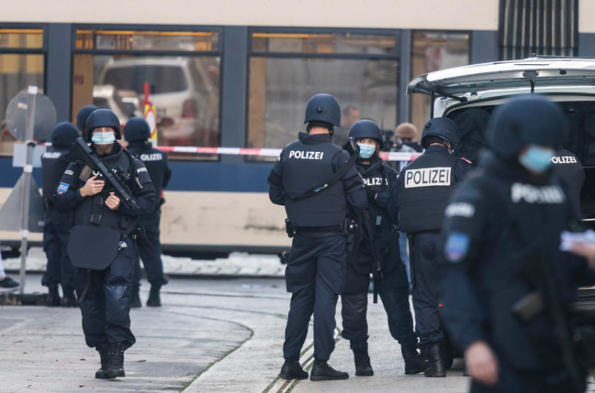 Австриската полиција уапси 30 исламисти