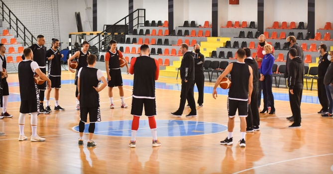 Нема позитивни на Ковид-19 меѓу македонските кошаркари, репрезентацијата целосна