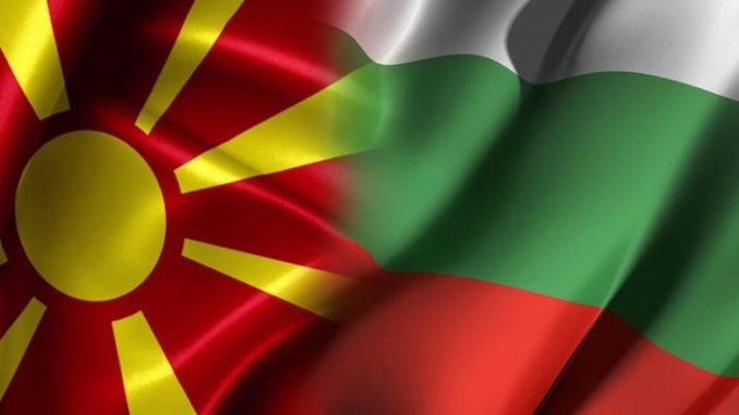 Бугарија продолжува со агресивната политика на асимилација на Македонците во Албанија