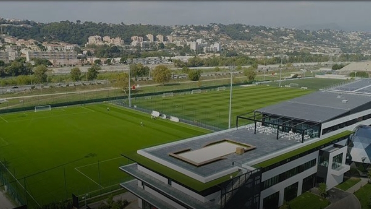 Францускиот фудбалски клуб Ница го затвори тренинг кампот поради Ковид-19