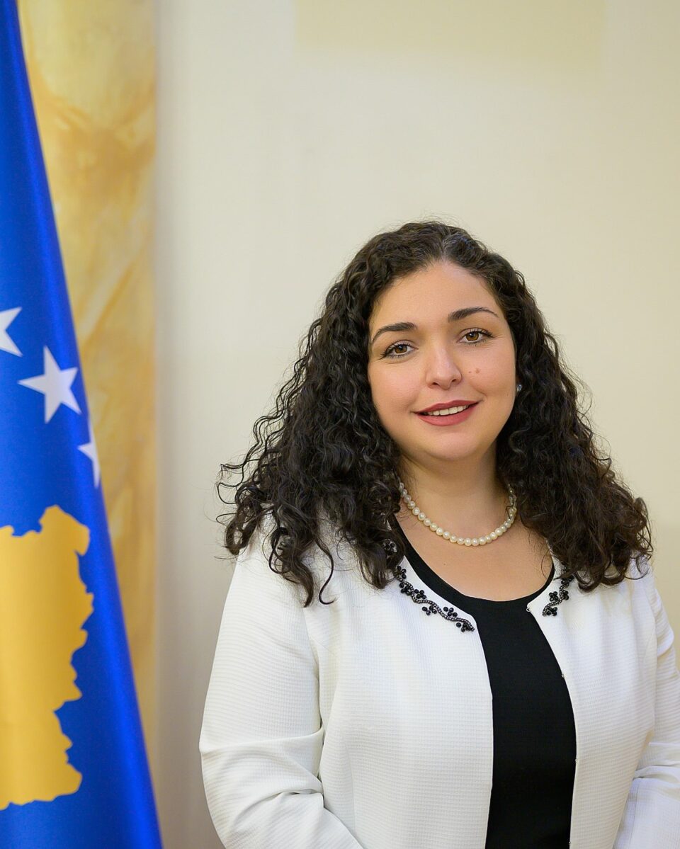 Косовската претседателка Вјоса Османи заразена од Ковид-19