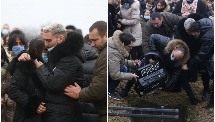 ПОТРЕСНИ СЦЕНИ: Дарко Лазиќ ја бакна хармониката на татко му, па ја спушти во гробот- мајката на пејачот падна во несвест (ФОТО)