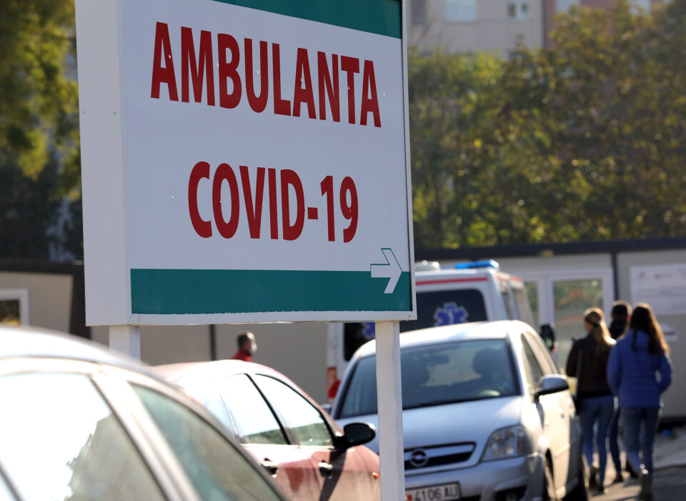 Нови 5 хоспитализирани лица во ковид центрите во Скопје – еве колку вкупно се лекуваат во главниот град