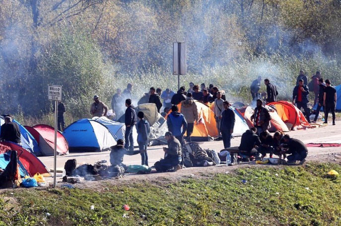Во Албанија лани откриени 15.000 имигранти, 2.000 побарале азил