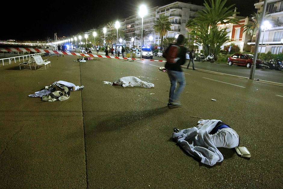 Напаѓачот од Ница официјално обвинет за терористичко убиство