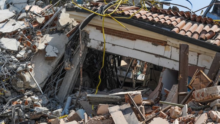 ТЛОТО НЕ ПРЕСТАНУВА ДА СЕ ТРЕСЕ: Нов силен земјотрес ја потресе Хрватска!