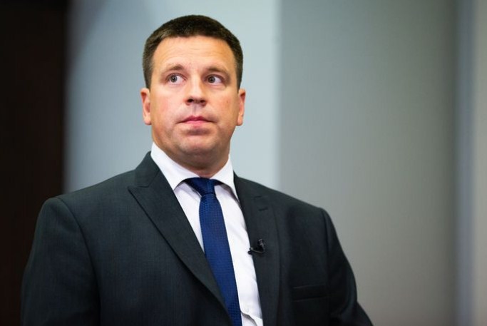Премиерот на Естонија поднесе оставка поради корупциски скандал