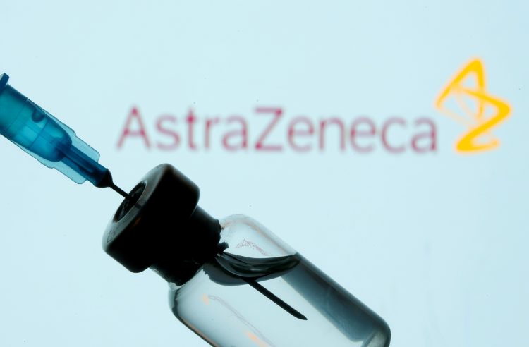 Три дози од вакцината на Астра Зенека се ефикасни против сојот Омикрон