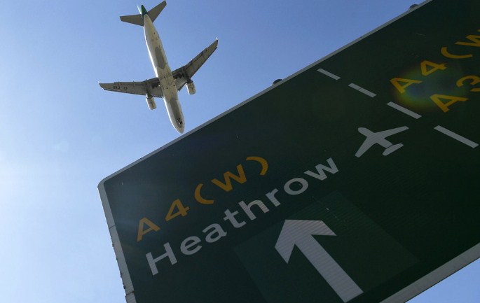 Патничкиот сообраќај на лондонскиот аеродром Хитроу опадна за 73 проценти