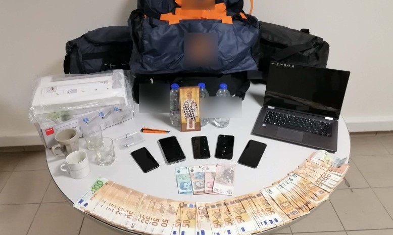 Разбиена меѓународна мрежа на шверц со дрога во Солун и запленети 324 килограми кокаин