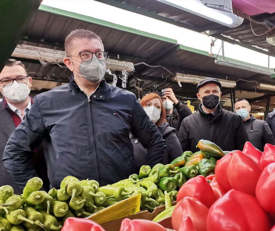 Трајановски: Прометот на пазарџиите на Зелен Пазар е драстично опаднат- проблемот го лоцираат во прескапиот паркинг на Паркинзи на општина Центар и Градски Паркинг