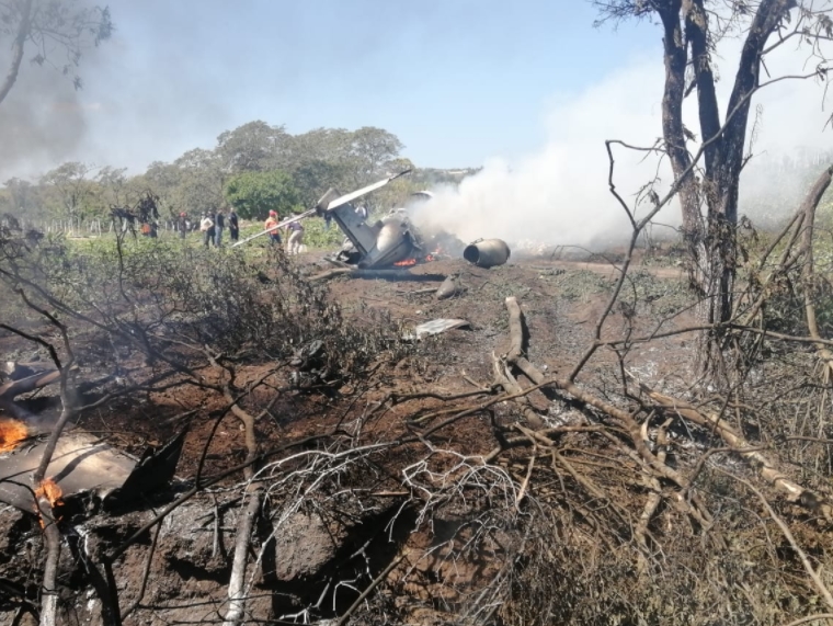 ВИДЕО: Се сруши авион на мексиканската војска, загинаа шест војници