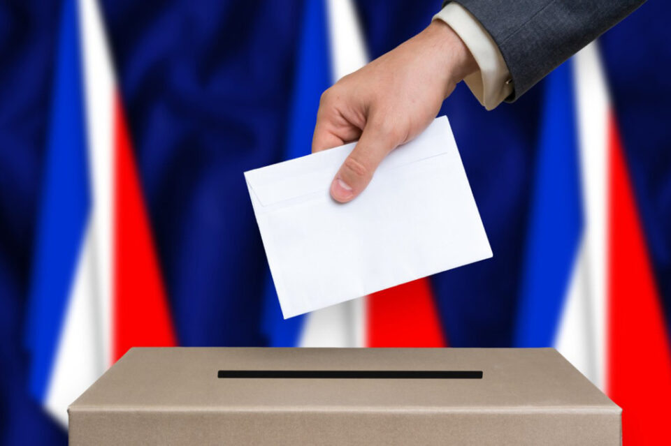 Франција утре гласа за претседател – изборот ист како пред пет години