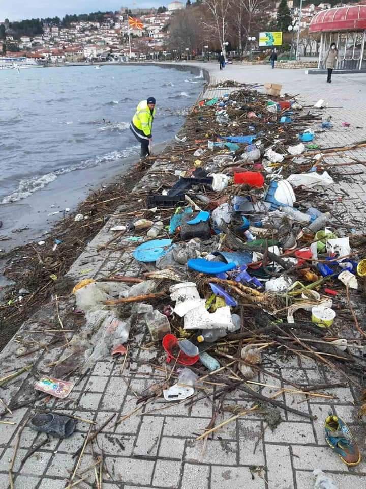 ФОТО: Природата едноставо го врати ѓубрето кое во минатиот период било фрлано во Охридското езеро