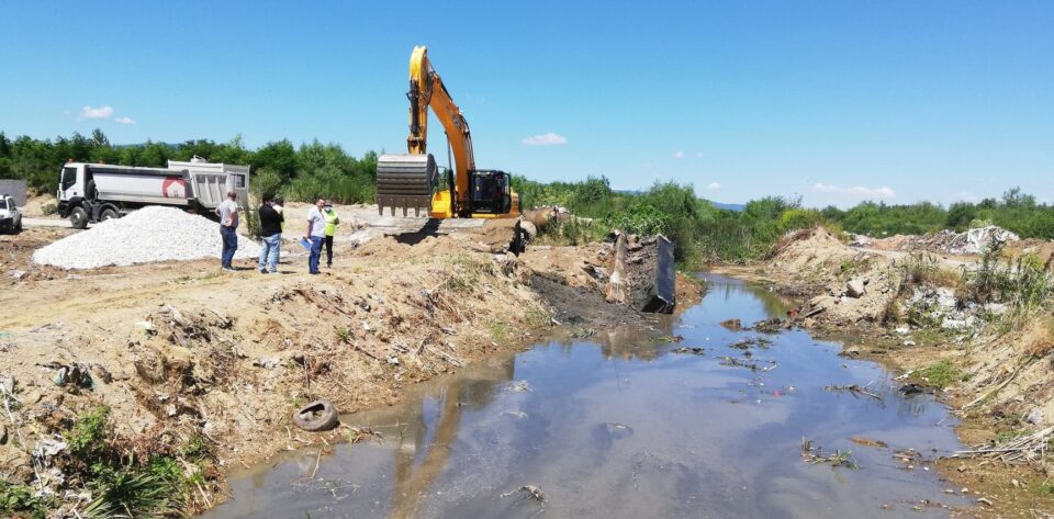 Изградбата на мостот на реката Турија меѓу селата Просениково и Сарај е во завршна фаза