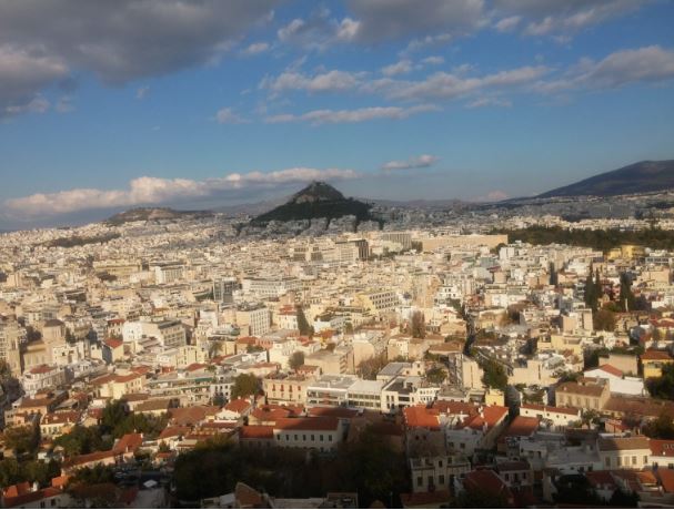 Во 9 грчки градови зголемено присуство на коронавирусот во отпадните