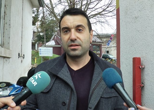 Ефтимов: Клиничката болница во Штип наместо да се грижи за здравјето на пациентите и вработените е жариште на опасната болест