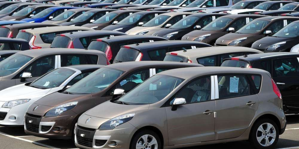 Пад на продажбата на нови возила за 33 проценти