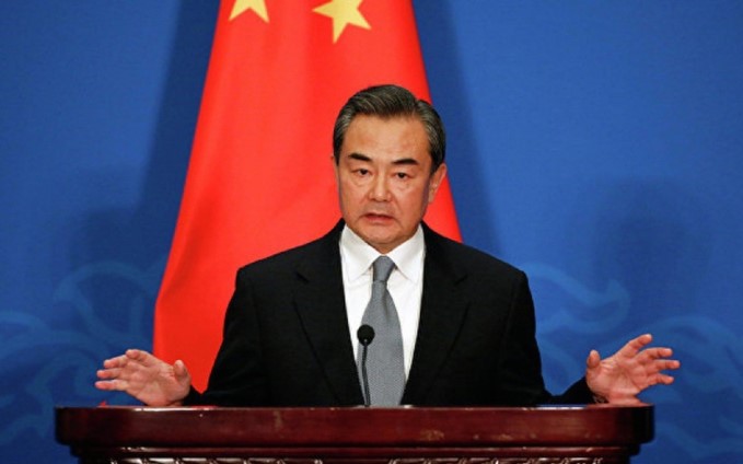 Кина ја предупредува Јапонија на внимателност во пресрет на средбата Бајден-Сугa