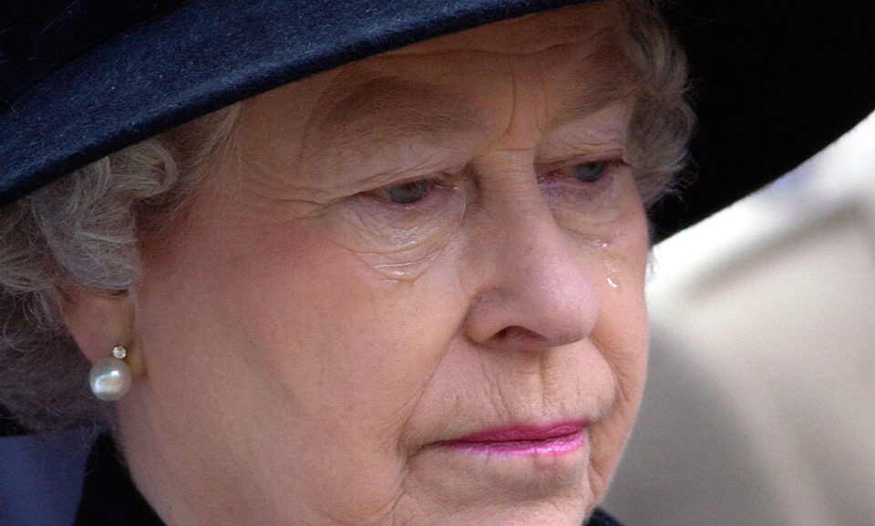 Водител на утринска програма ја прогласи кралицата Елизабета за почината – социјлните мрежи „вриштат“