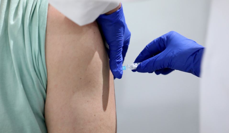ЕМА потврди: Еве дали две дози вакцина штитат против новиот делта сој