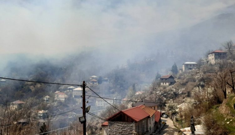 Армијата прати 20 војници за гаснење на шумскиот пожар над Галичник
