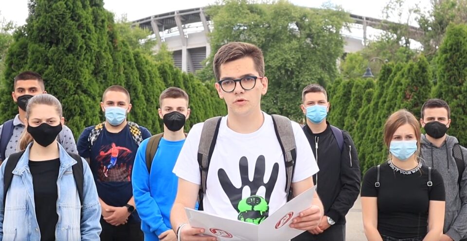 Средношколците утре на протест со нивните родители: Да се спротивставиме на уништувањето на образованието што го прави Мила Царовска