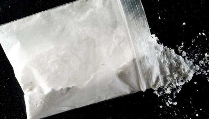 Пронајден хероин, приведени две лица