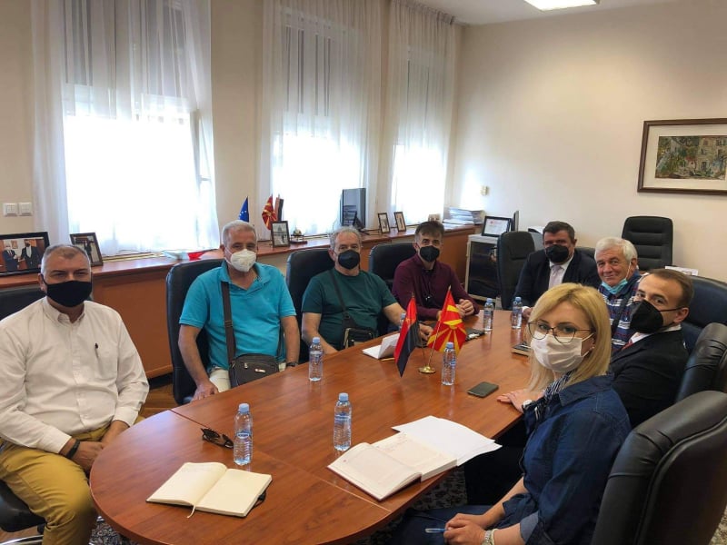 Пензионирани лица на Армијата и претседателот на пензионерскиот синдикат при ККС на средба со Мицевски и Стојаноски: Власта нема слух за нашите барања