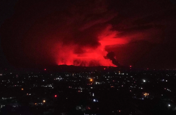 ПОВЕЌЕ ОД 170 ДЕЦА СЕ ВОДАТ КАКО ИСЧЕЗНАТИ – вулканот Њирагонго еруптираше, најмалку 15 луѓе загинаа