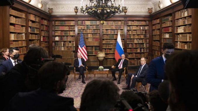 Медиуми со оценка за состанокот Бајден-Путин: Одржан беше прагматичен состанок