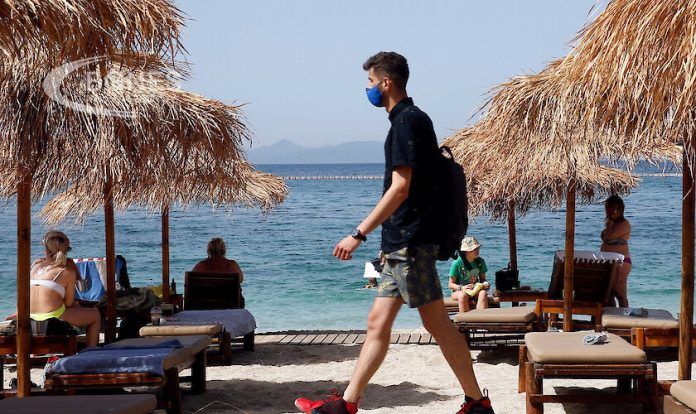 Грција запрела 4.500 туристи: Поради нецелосна документација за документи, тие биле спречени да влезат на траектот